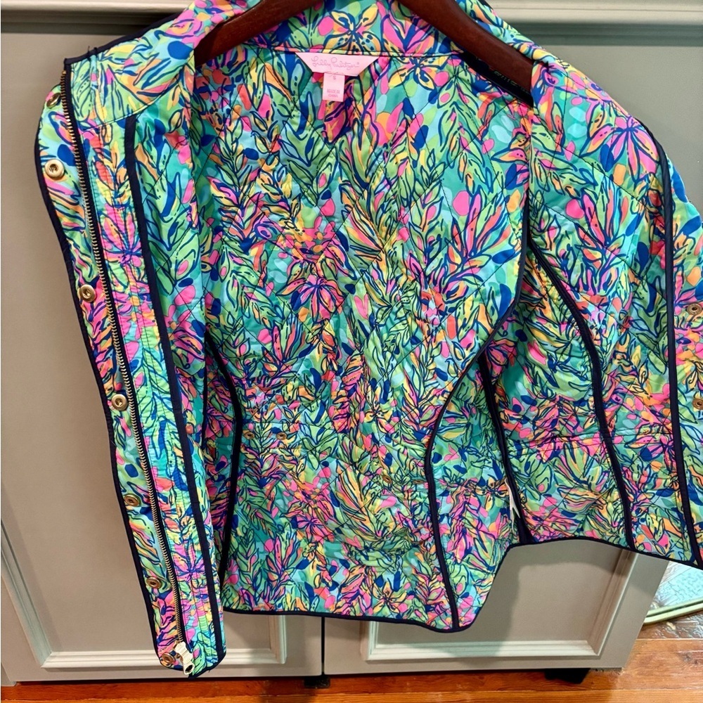 Lilly Pulitzer Getaway Quilted Vest in Navy Size Small NEW WithOUT Tags - Picture 6 of 7